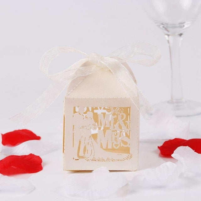 50pcs Wedding Favors Laser Cut Gift Boxes